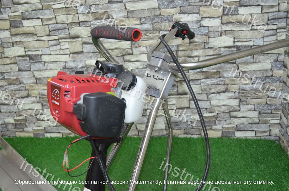 Виброрейка  бензиновая Grad 2 метра