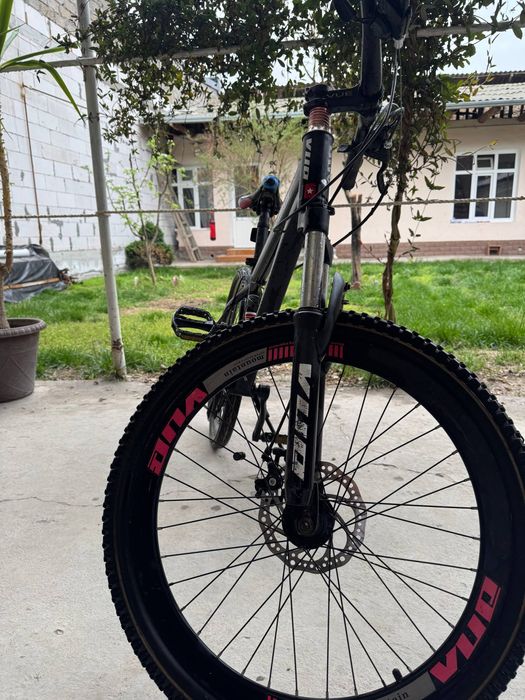 Продаю велик 24 размера требует немного работы