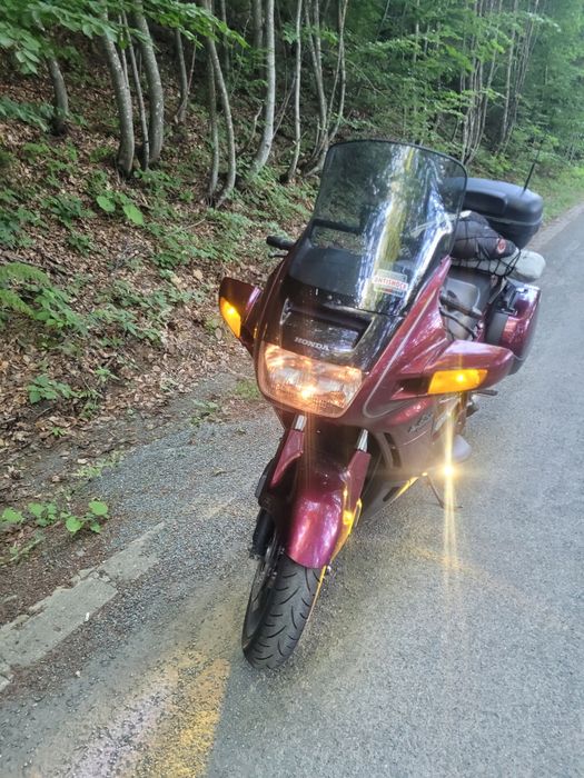 Vind   honda  paneuropean st1100 abs ,stare foarte