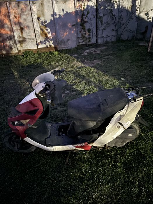 Продам бензиновый скутер