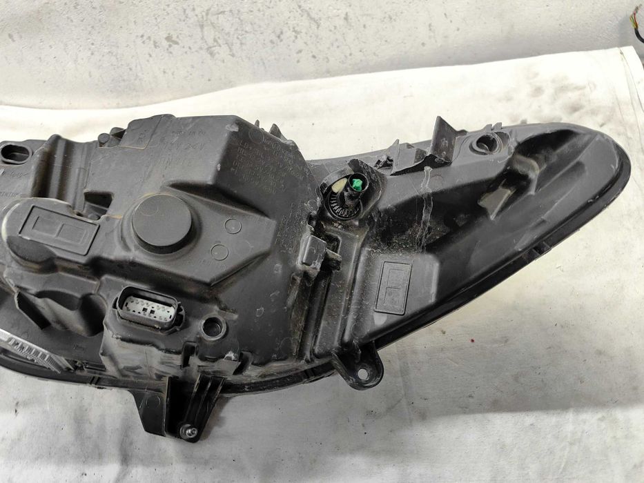 Оригинален фар Форд Мондео  Ford Mondeo Dynamic Led