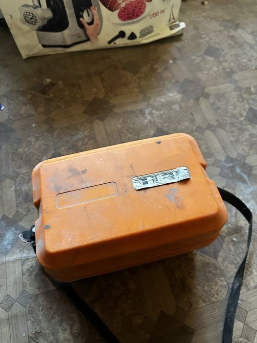 Продам нивелир рейки и штатива нет.