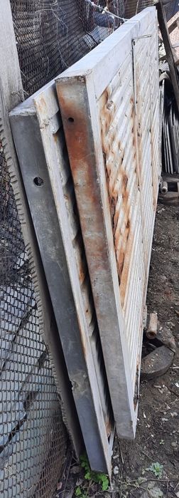 Створки ворот для гаража.