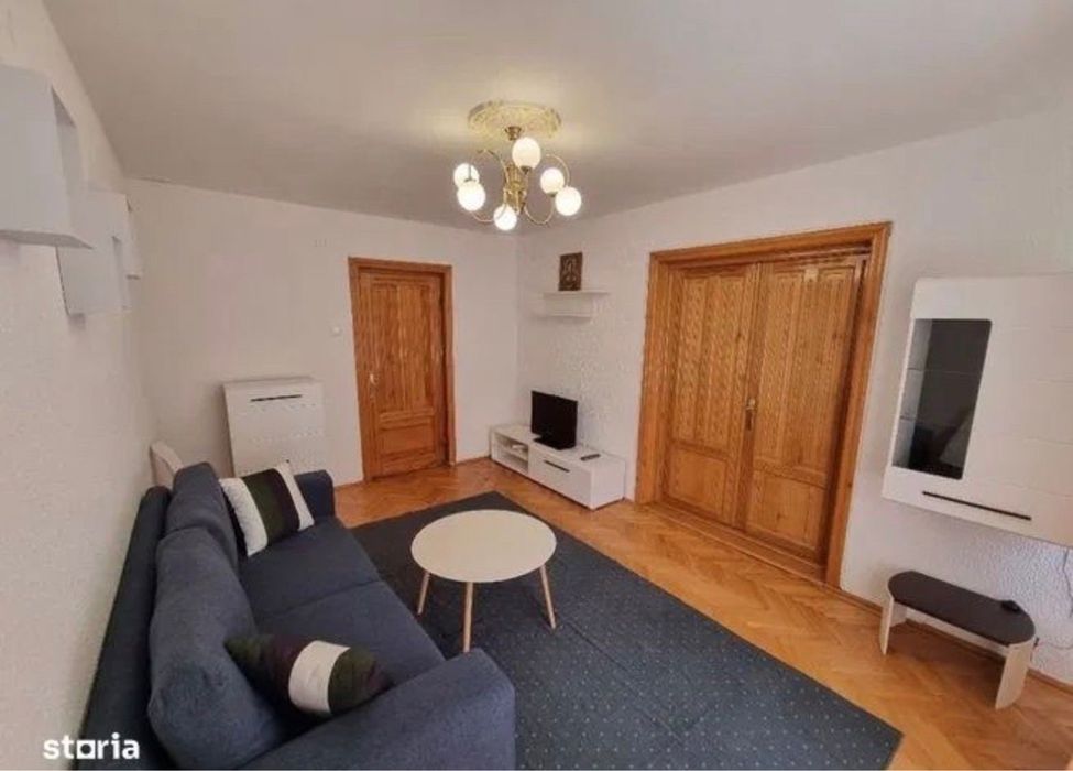 Apartament 4 camere - zona centrala Tg Jiu