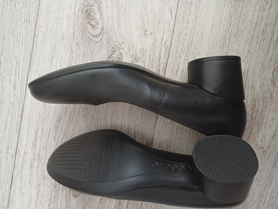 Продам туфли Ecco