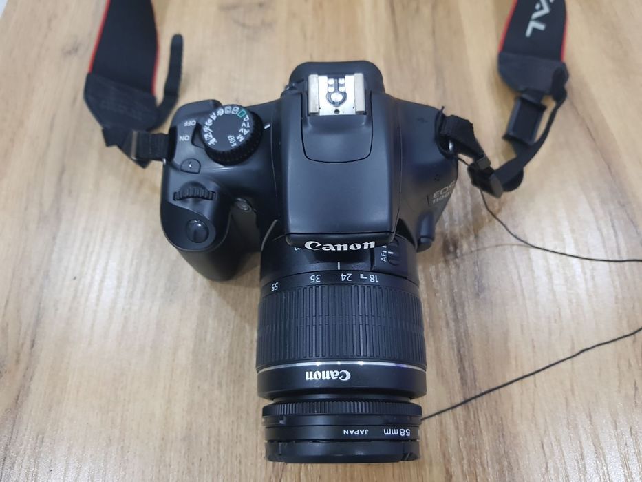 Срочно ПРОДАЁТСЯ CANON 1100D. Зеркальный фотоаппарат.