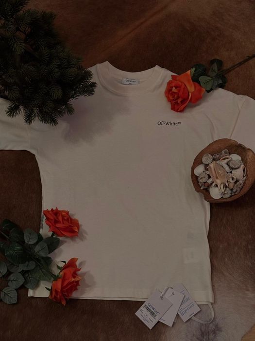 Off White,Dior,Prada,Polo ralph lauren,Amiri,Moncler,Hermes и Fendi тениски