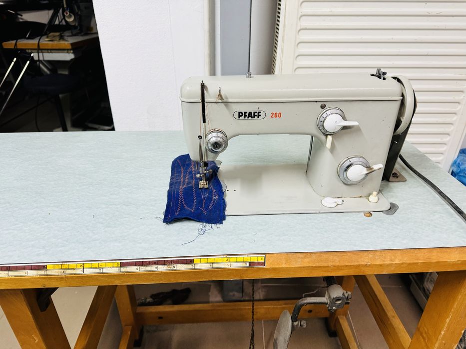 Masina de cusut Semi industriala PFAFF 260