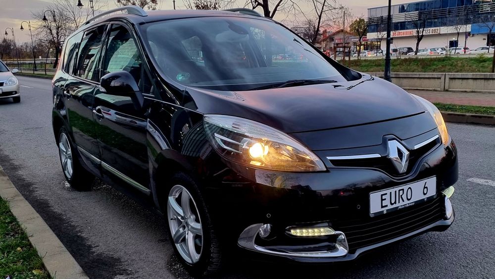 Renault Grand Scenic  - Bose edition