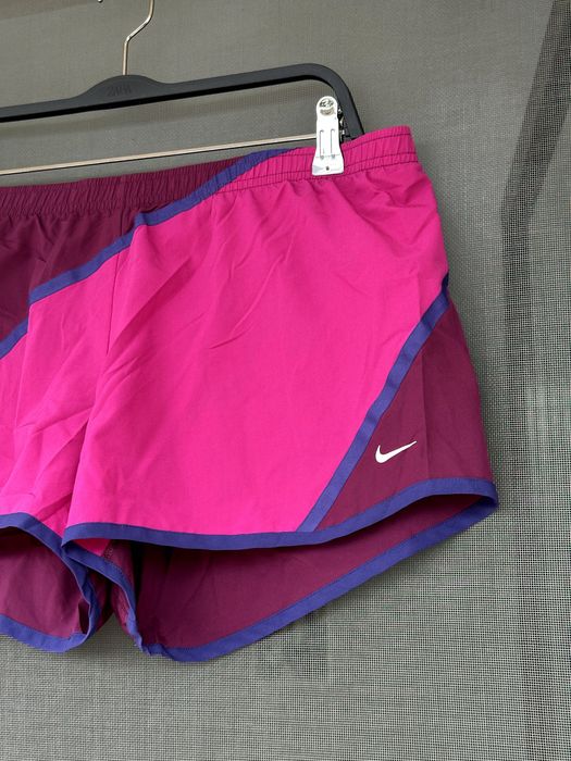 Дамски къси панталони Nike Dri-FIT (Running) - размер L, Отлично състояние