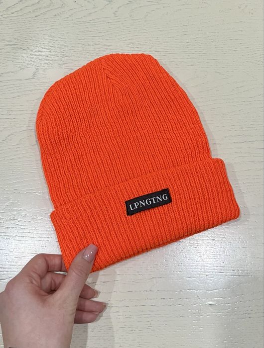 Шапки подростковые новые (срочно)