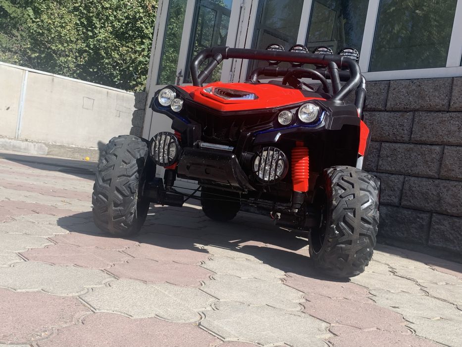 Продам детский электромобиль Багги