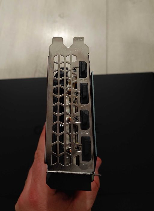 Vand  Gigabyte GeForce® RTX™ 3060 Ti GAMING OC 8 GB