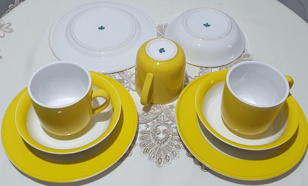 Set  mic dejun și 9 piese.