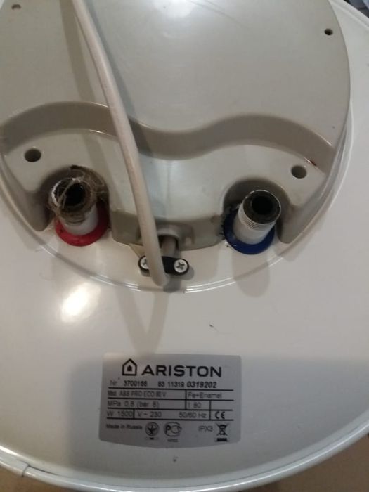 Продам бойлер Аристон
