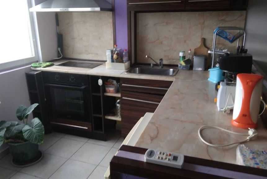 Дава се под наем Тристаен апартамент в Бургас, Изгрев - 70 кв.м за 225 € - Снимка #3