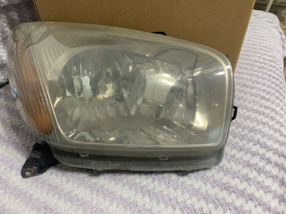 rav4 2001 год левая фара