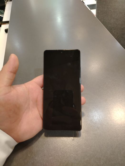 Продам телефон Redmi note 13 pro 12 /512 состояние идеальное