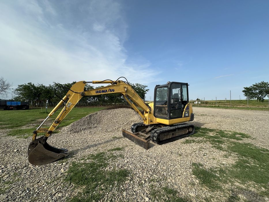 Excavator Komatsu pc56