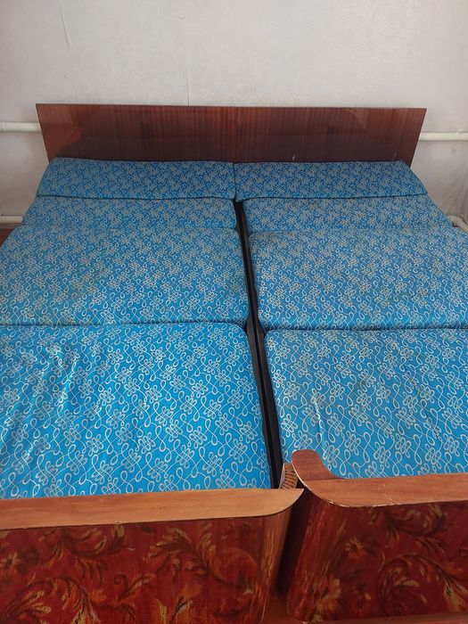 Двухспальная кровать