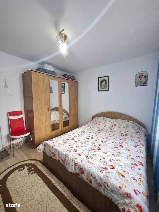 De vanzare apartament cu 3 camere, zona Episcopiei, mobilat și utilat