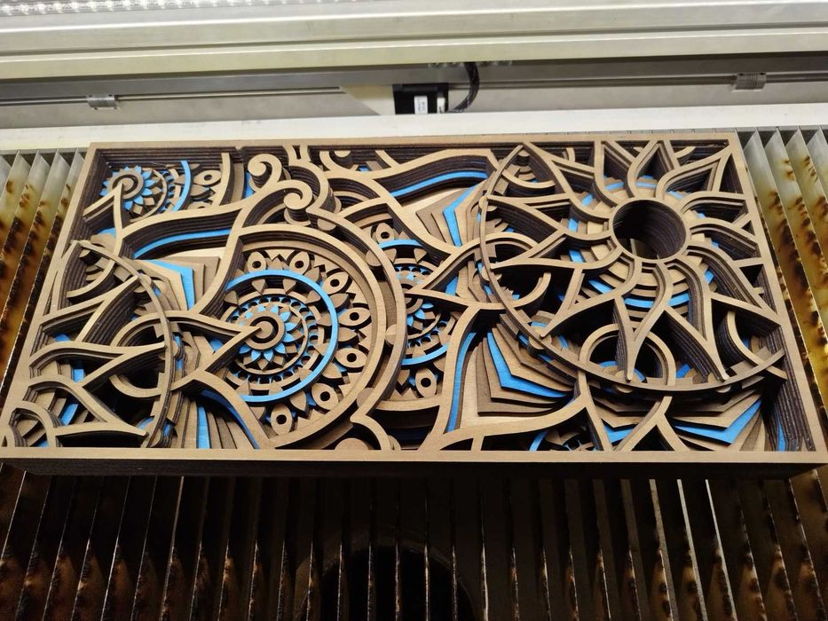 Продавам диоден лазер за рязане и гравиране – 600×900 мм