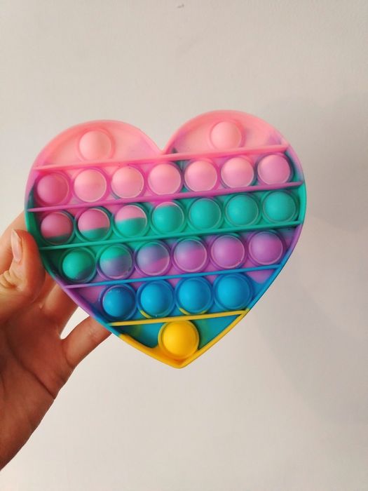 Jucărie inimă colorată pop it