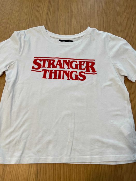 Stranger Things Sinsay, H&M- тениска, суичър, мърч, различни цени