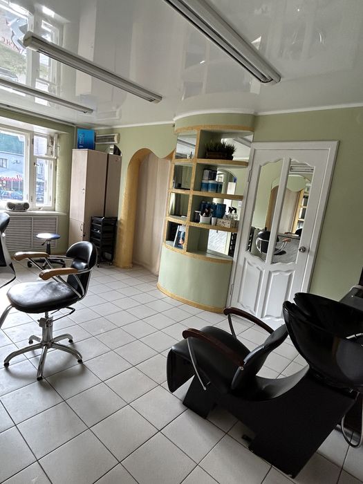 Аренда парикмахерского кресла.