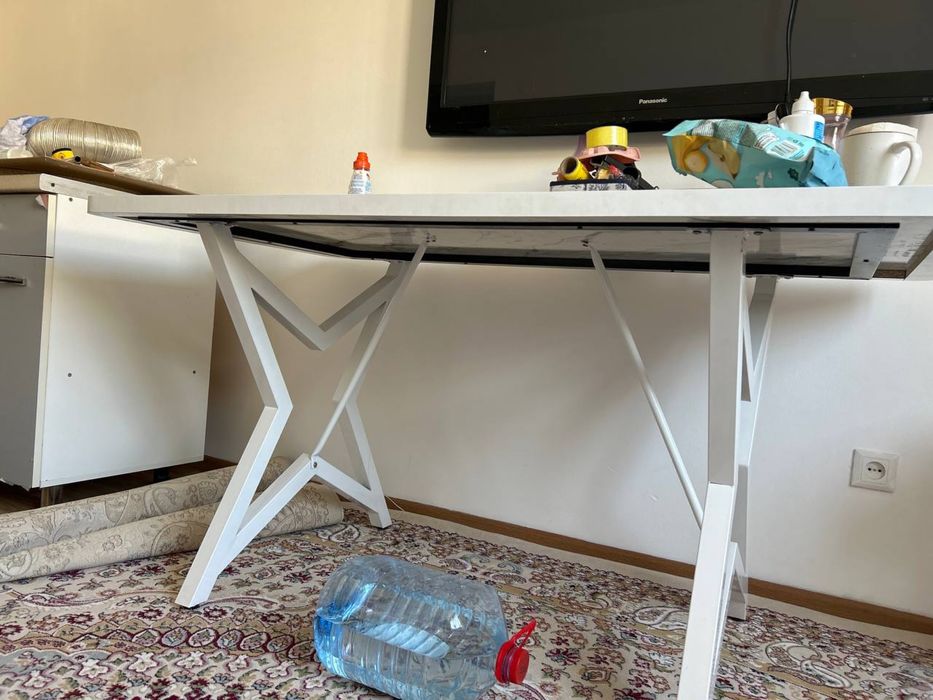 Продам Стол размер 150*80