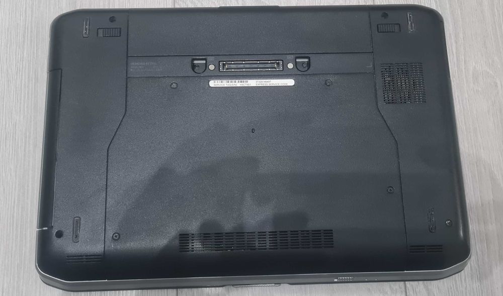 Laptop Notebook Dell Latitude E5420 display spart i7 2670qm si Dell Inspiron N7110 defect