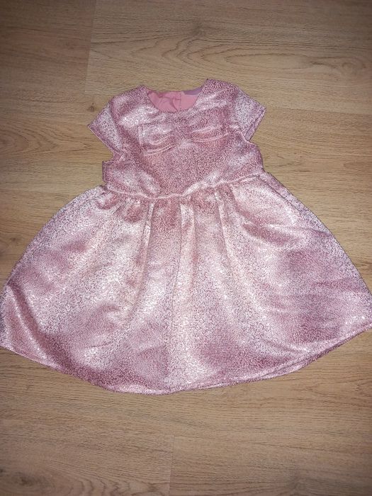 4бр. роклички  98 размер