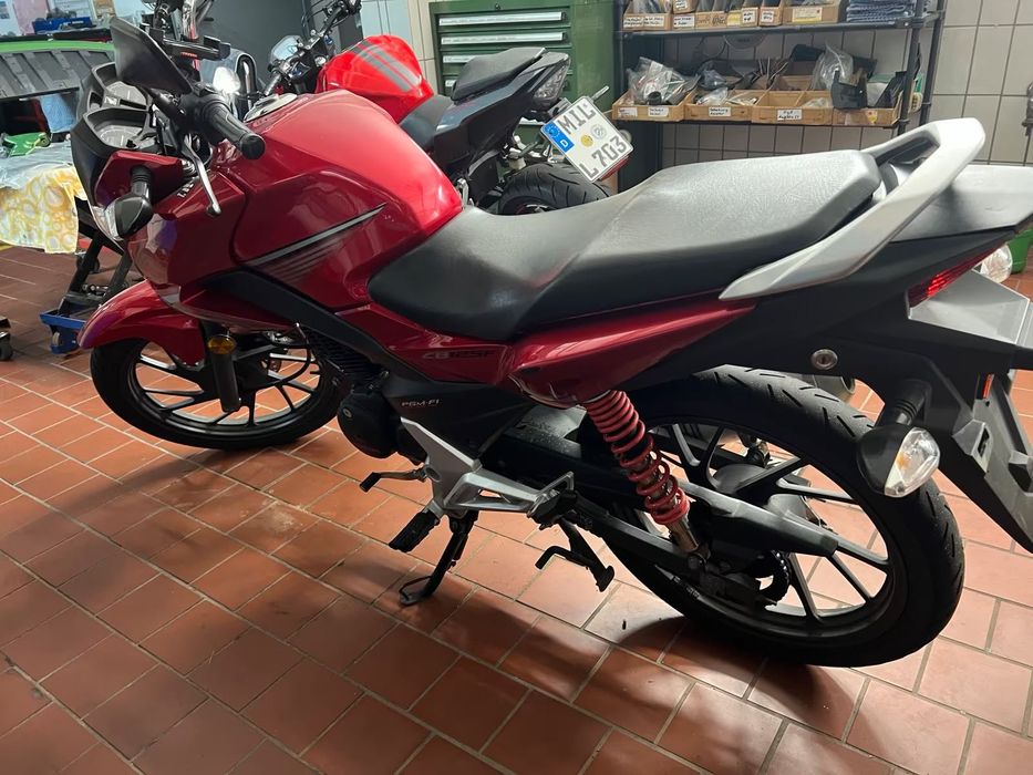 HONDA CBR 125 R IMPECABILA Imp Germania! ( 16 ani A1 CBR YZF Duke )