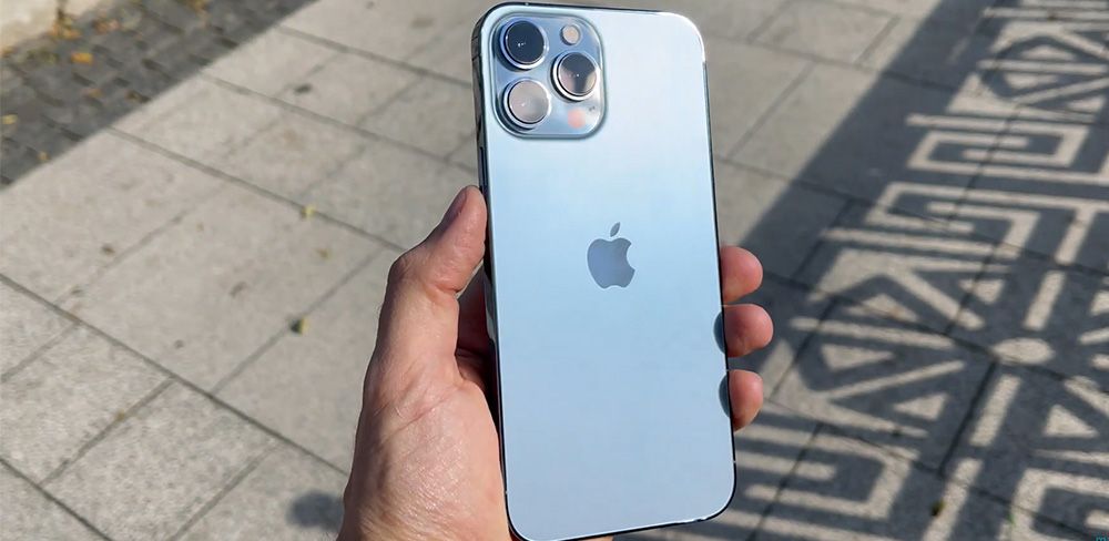 IPhone 13 pro sky blue