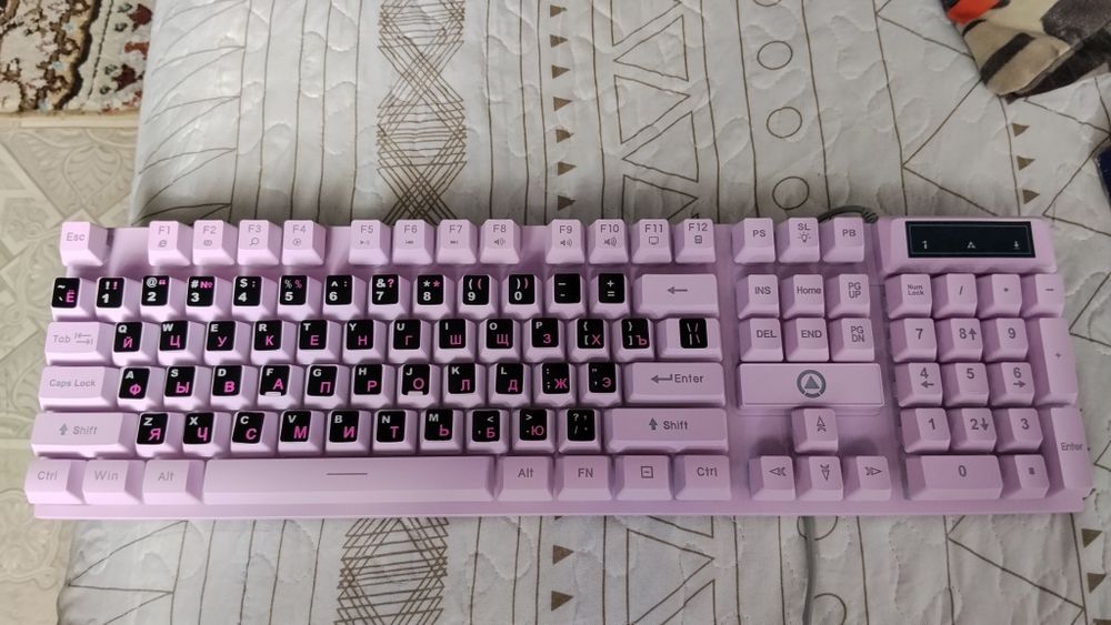 Продам игровую клавиатуру