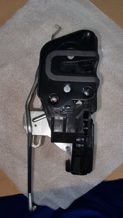 Предна лява брава за Хюндай Тусон 2004-2010.