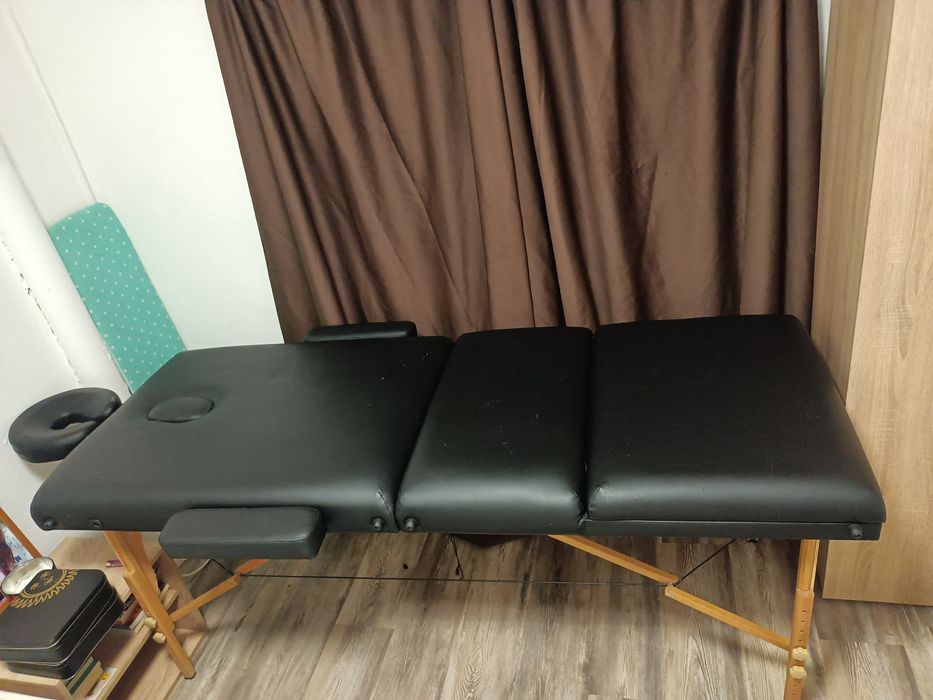 Професионално масажно легло