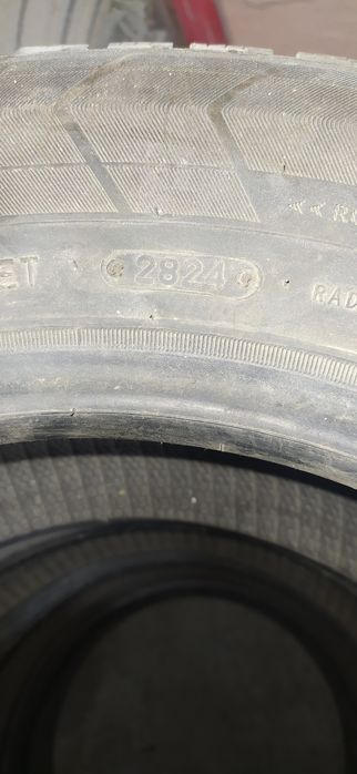 Комплект зимних шин