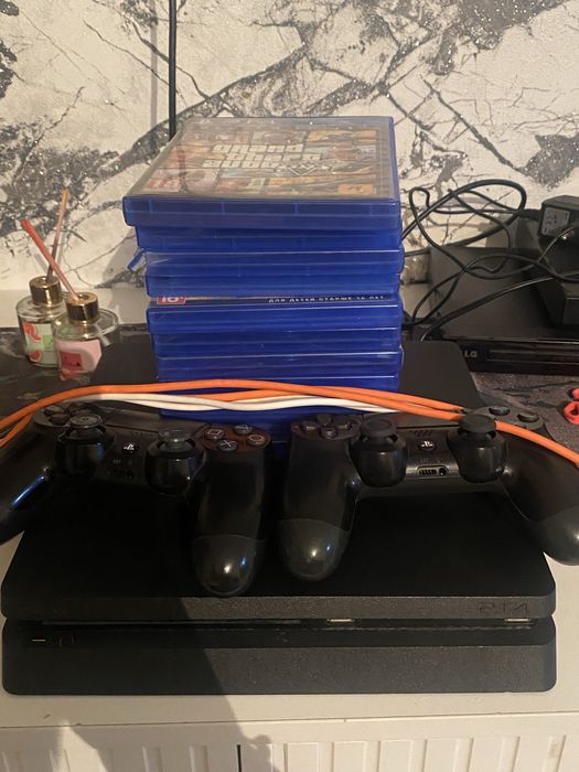 Пс 4 сатылады 130 к