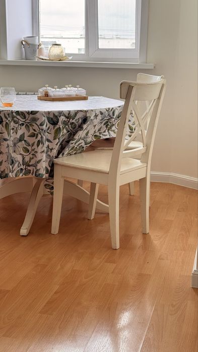 Продам стол и стулья Икеа (IKEA)