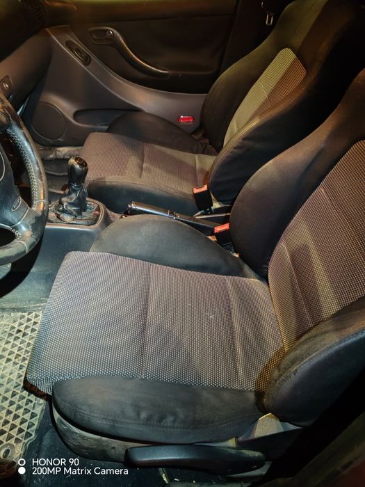 Vând / Schimb Seat Leon 1.6 16v