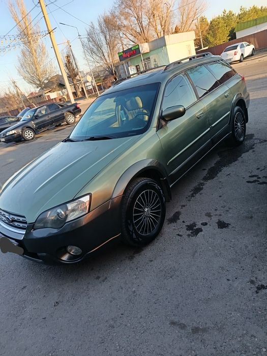 Машина субару аутбак