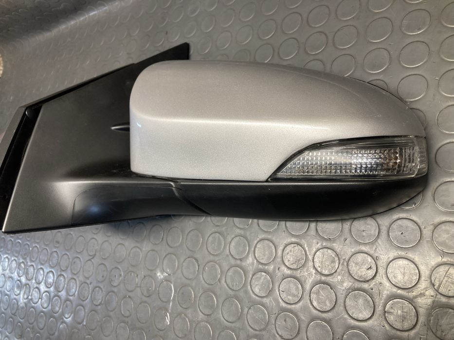 Огледало/Огледала ляво и дясно за тойота аурис/Toyota auris 12-15г