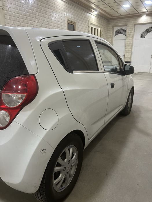 Автомобиль Спарк шевролет