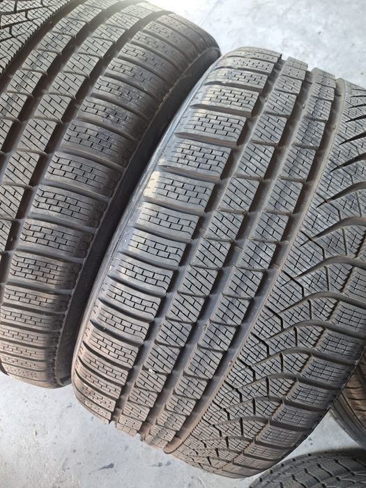4 anvelope M+S 285 30 r22 Pirelli