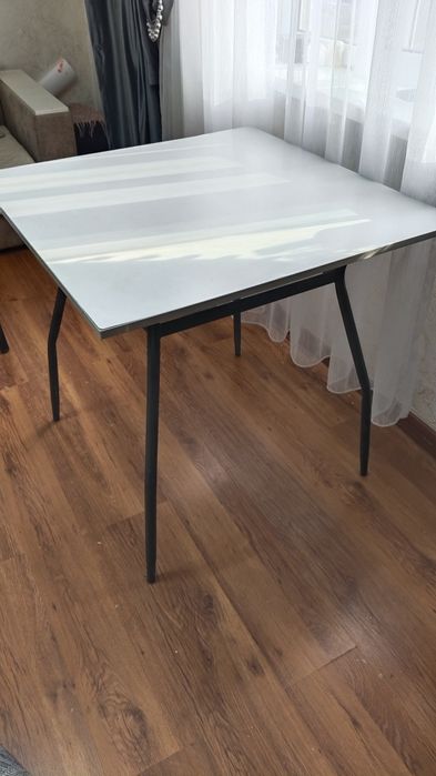 Стол 80см квадратный