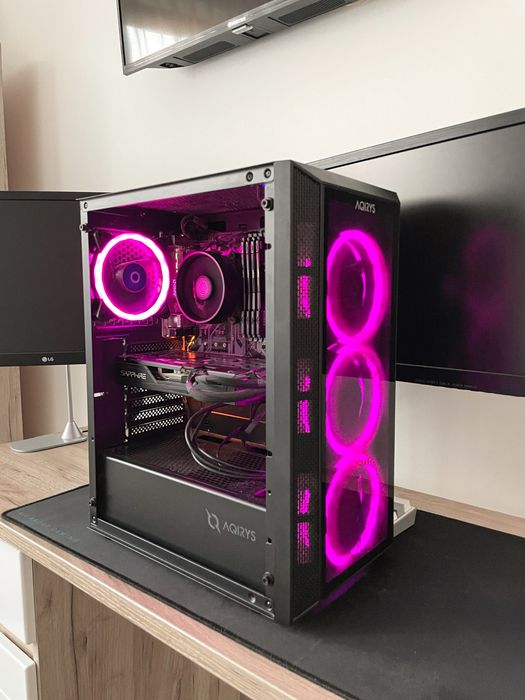 Sistem Calculator / PC Gaming + 2 monitoare LG