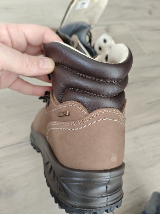 Ghete piele cu membrană