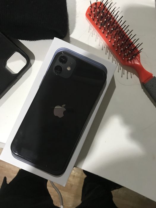 Продам айфон 11 срочно 128гб 100% акб