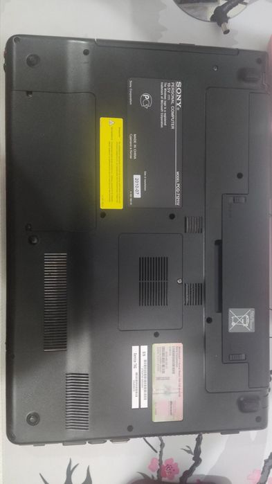 Ноутбук Sony VAIO VPCEB2E1R (core i7/6GB ram)